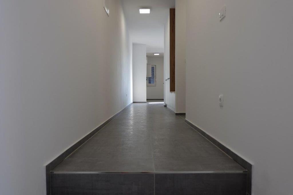V Apartman *