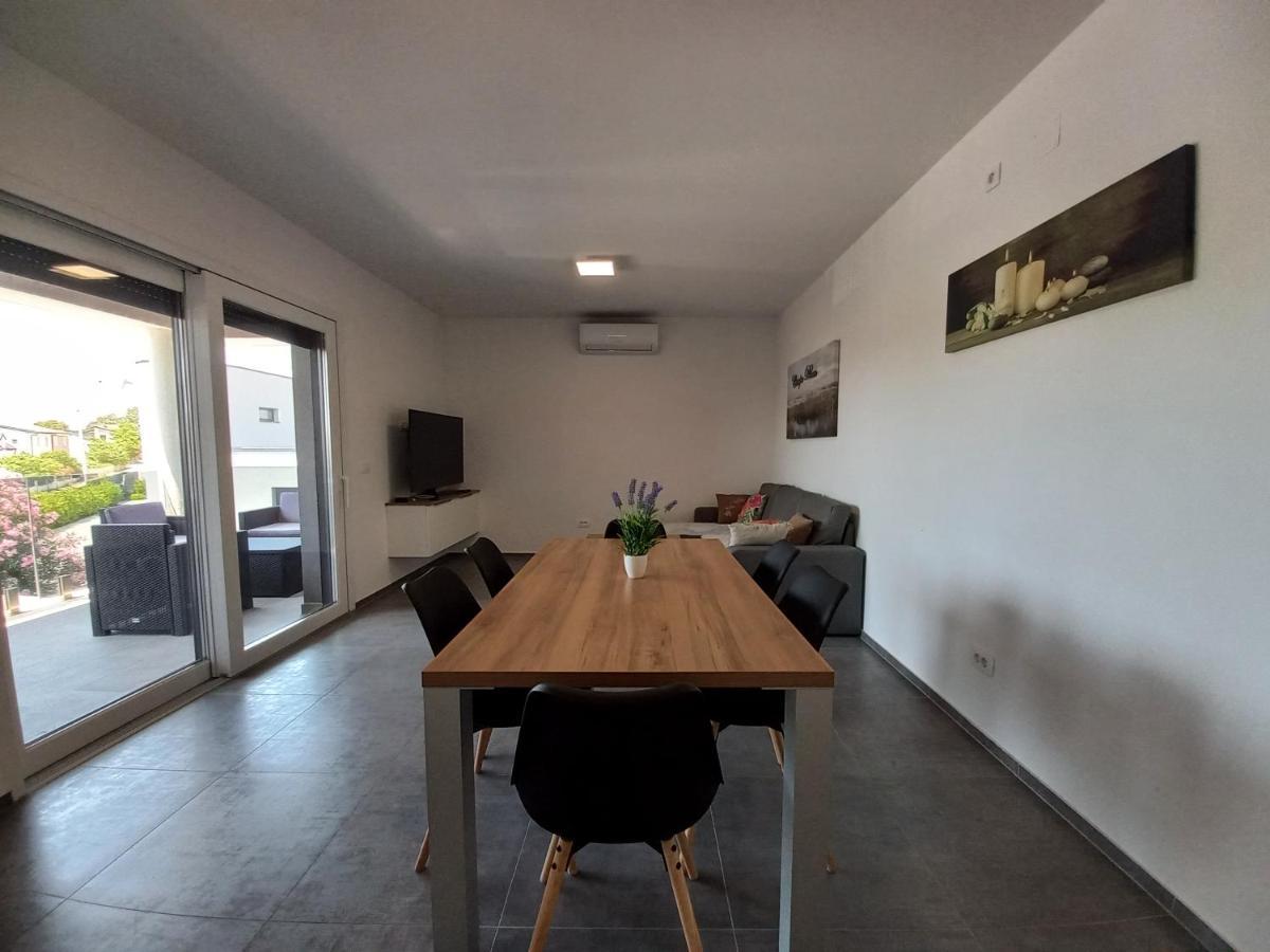 Apartman V