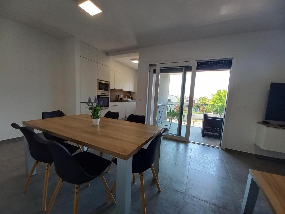 Apartman V Vir