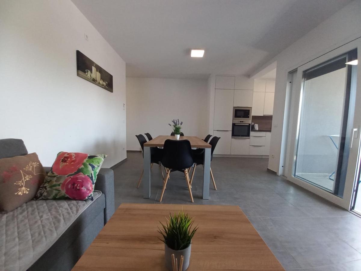 Apartman V Vir